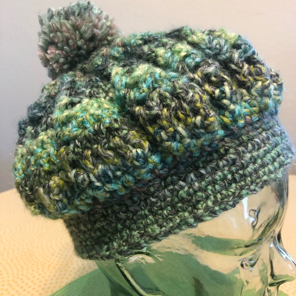 Beautiful green ski beanie * Small
